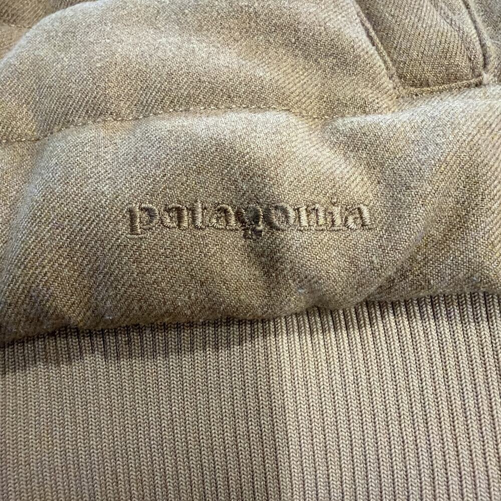 Patagonia Vagabunda Tan Quilted Vest M Womens Gorpcore Casual Outdoor Hiking - Picture 2 of 7